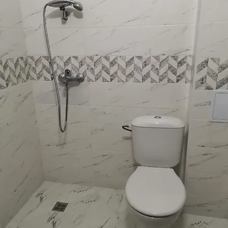 кулата Апартаменты *